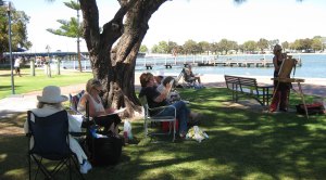 Painting along the Mandurah foreshore